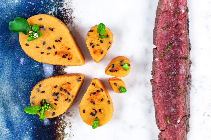 Bavette Wagyu Bio et sa purée de patate douce au miso blanc, yuzu et épices japonaises