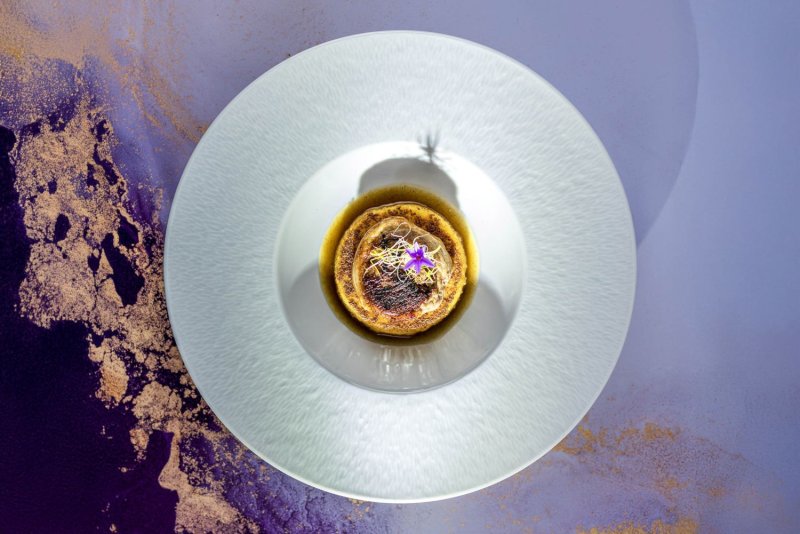 Médaillons d'agneau de Sisteron IGP Label Rouge et galette de polenta au parmesan affiné
