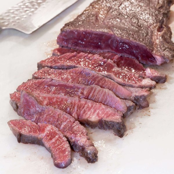 Basse côte de Wagyu à la découpe